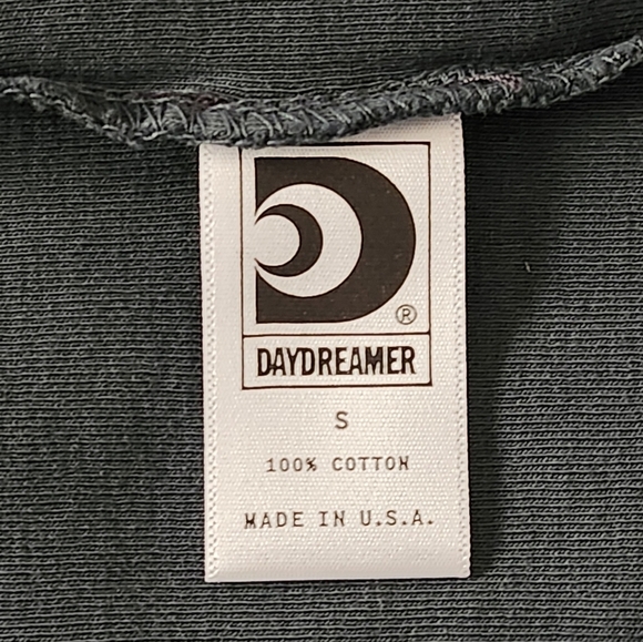 DAYDREAMER Scorpion Love Stings Retro Graphic Shrunken Tee Size Small - Picture 8 of 9